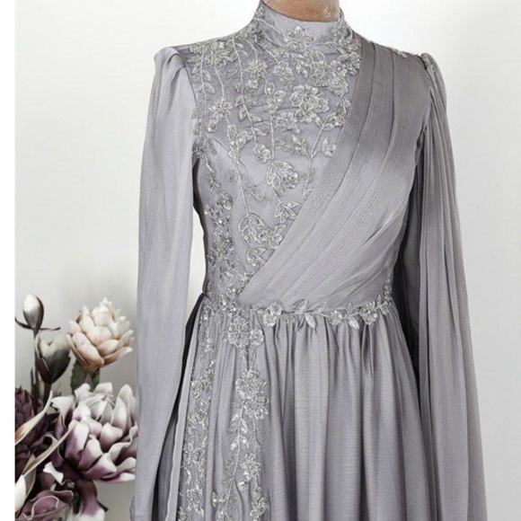 Dresses & Skirts - Elegant Gray Embroidered Dress
